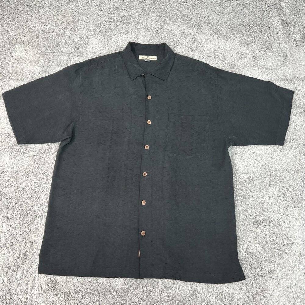 Vintage Tommy Bahama Shirt Mens Medium Black Embroidered Holiday 2004 Survival